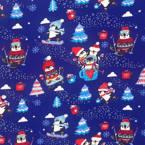 GT Performance Christmas Penguin Print Scrub Top Womens Medium Blue New - Picture 6 of 11